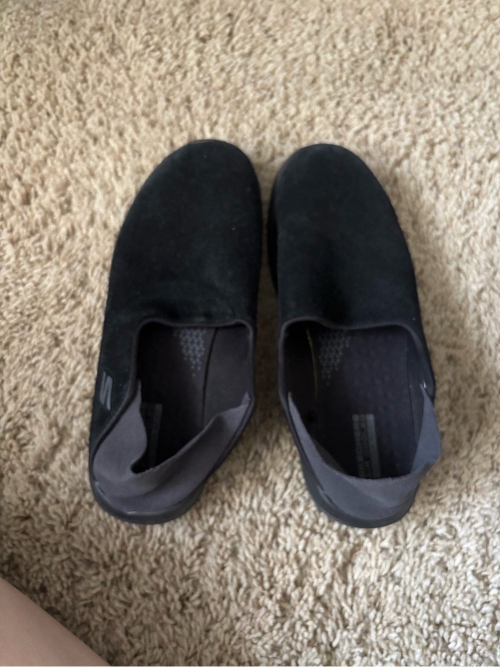 Skechers
